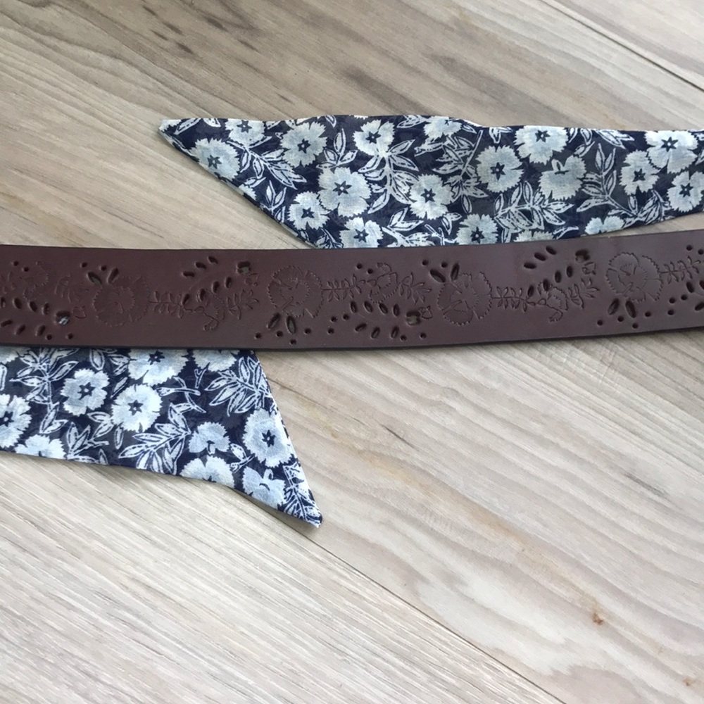 Coldwater Creek Brown Leather Belt w/ Silk Ties - Picture 5 of 8
